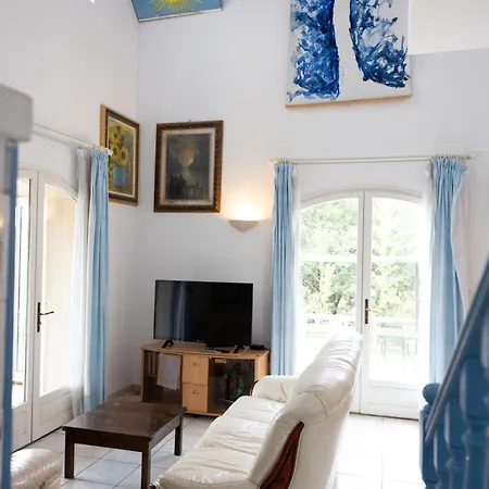 Maison De Tino *